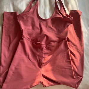 Old Navy sleeveless powersoft 7/8 bodysuit in mineral rouge